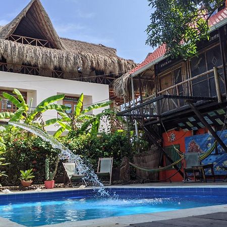 La Natura Hostel & Pool Palomino Exterior photo